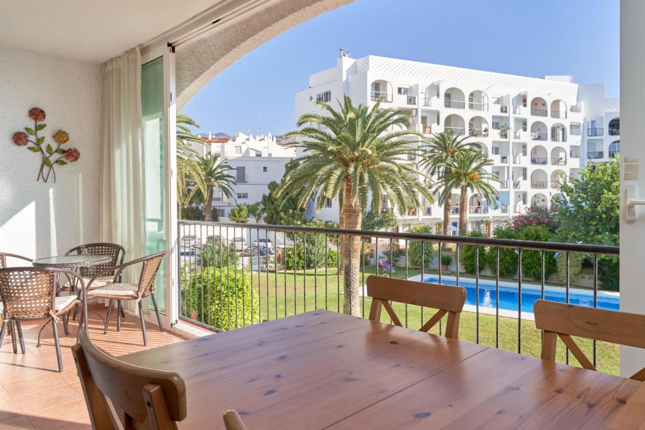 Apartamento Carabeo 23- Acceso A La Playa Nerja Exterior foto