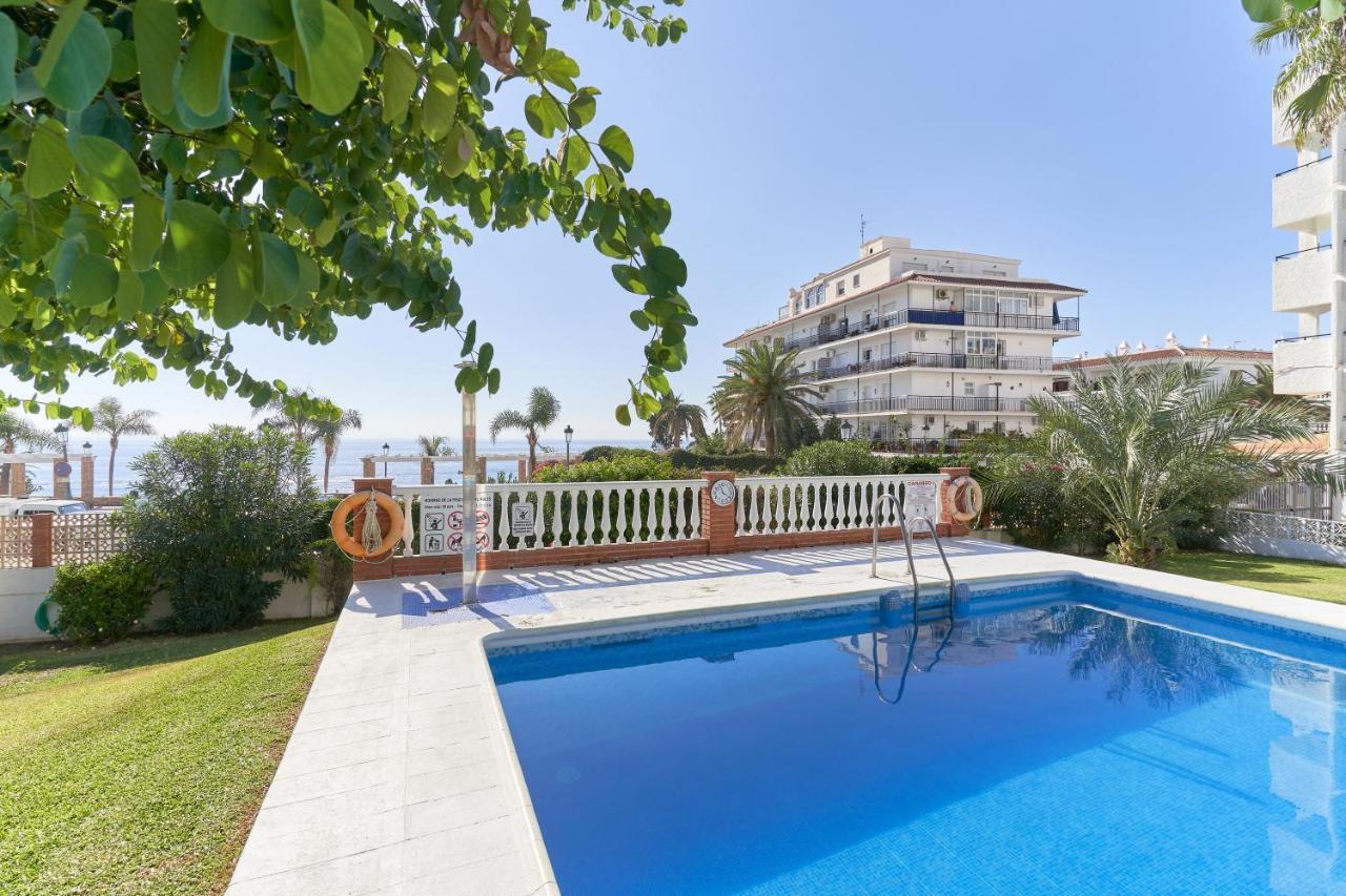Apartamento Carabeo 23- Acceso A La Playa Nerja Exterior foto