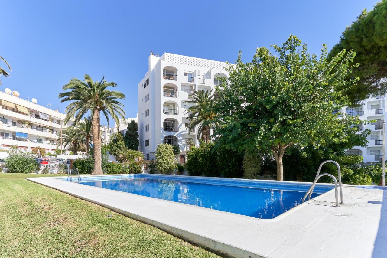 Apartamento Carabeo 23- Acceso A La Playa Nerja Exterior foto