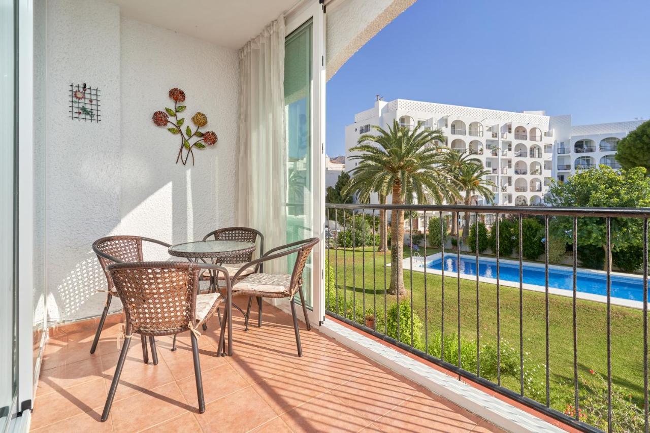 Apartamento Carabeo 23- Acceso A La Playa Nerja Exterior foto