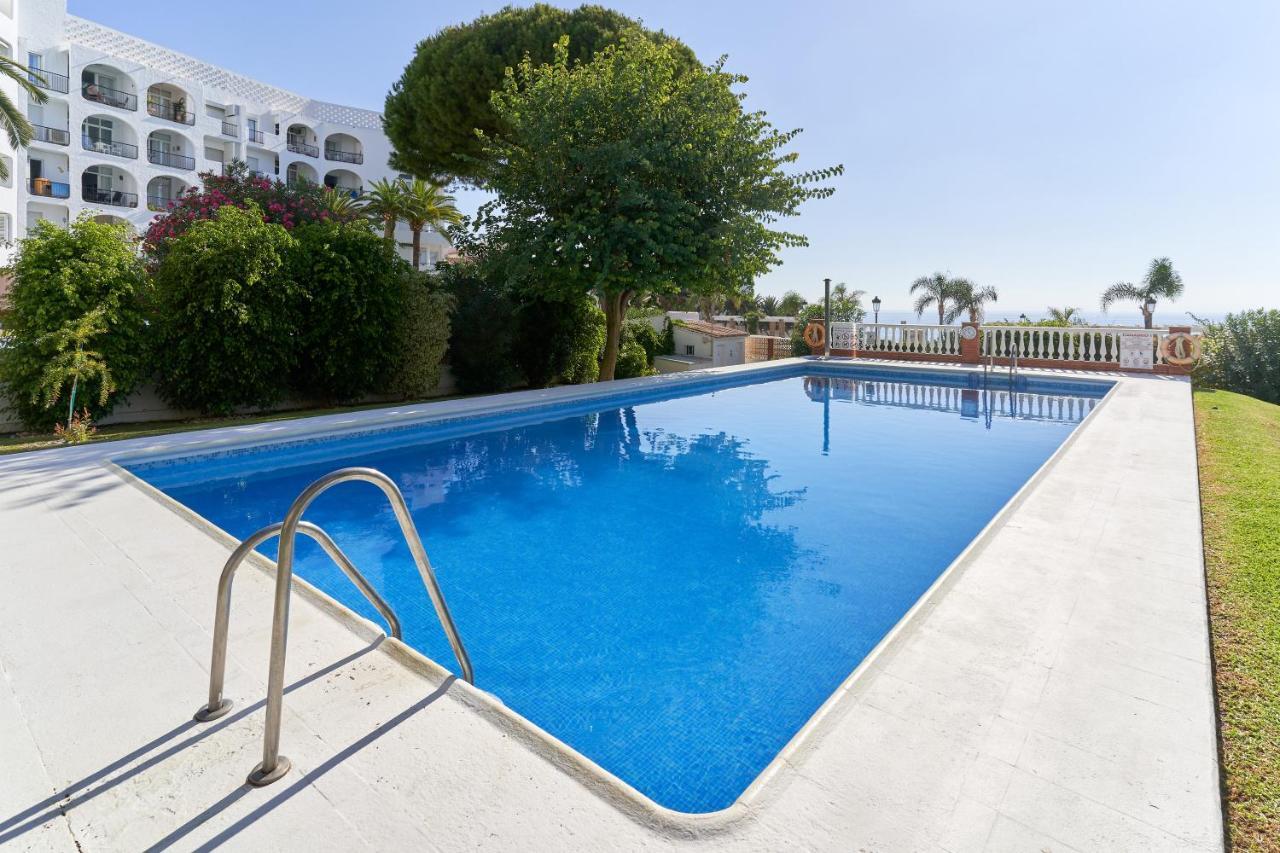 Apartamento Carabeo 23- Acceso A La Playa Nerja Exterior foto