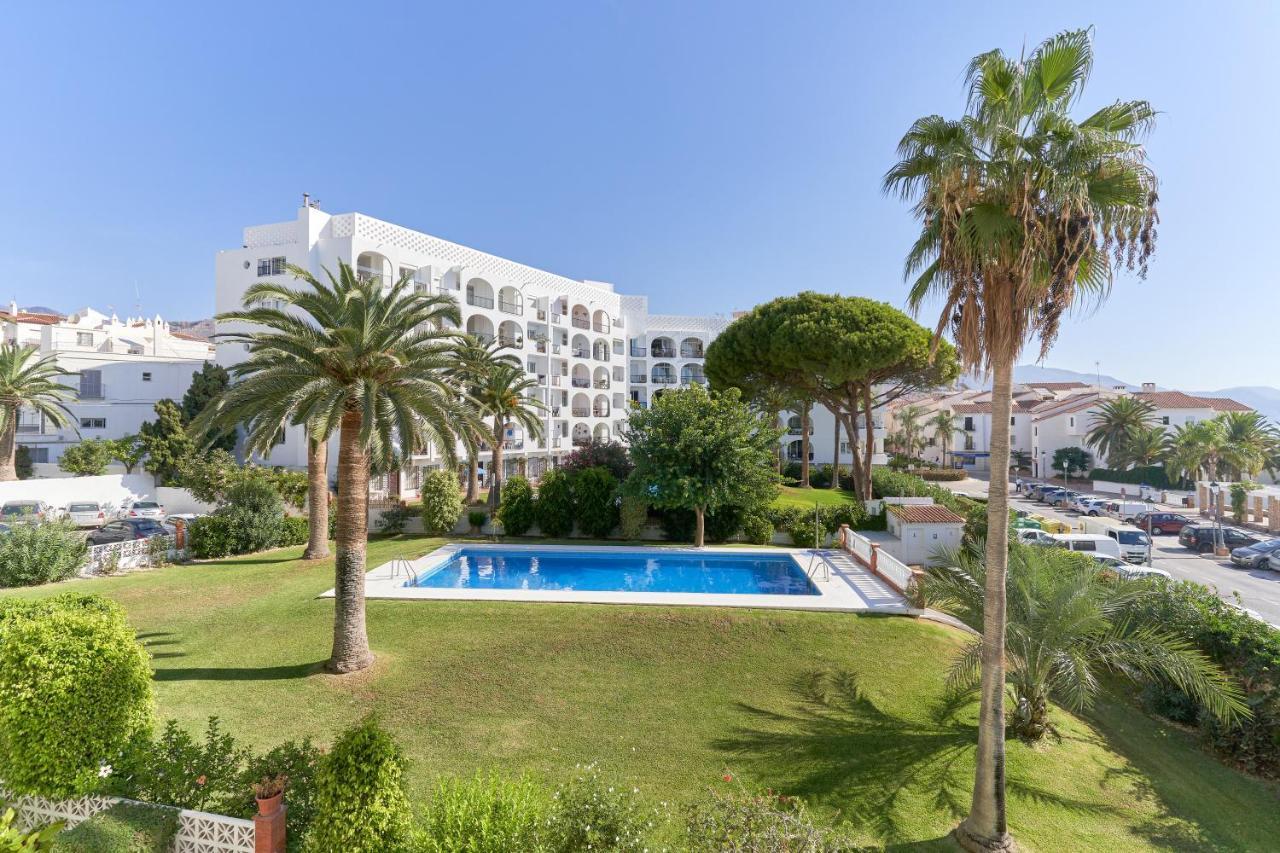 Apartamento Carabeo 23- Acceso A La Playa Nerja Exterior foto