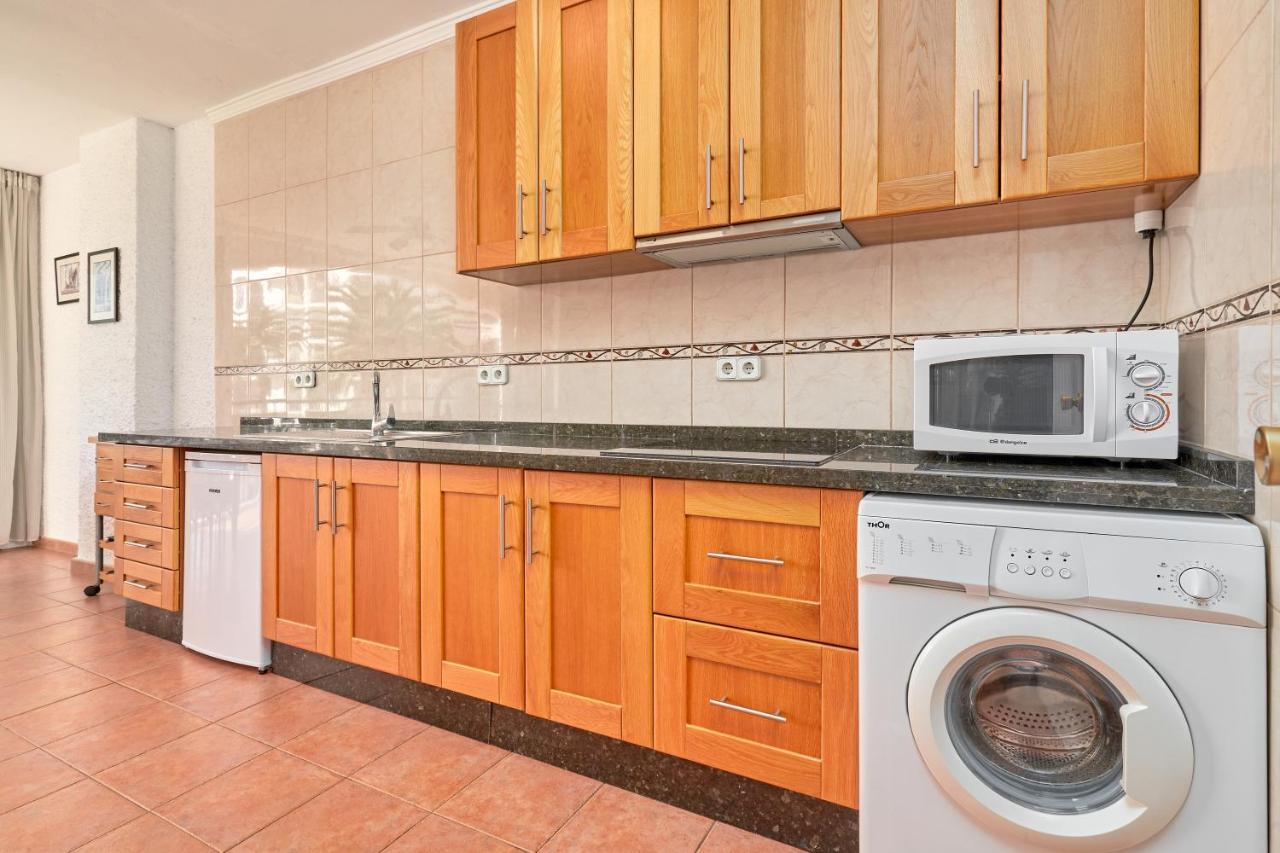 Apartamento Carabeo 23- Acceso A La Playa Nerja Exterior foto